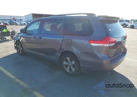 2012 Toyota Sienna Le V6 8 Passenger из США, поврежденный, VIN 5TDKK3DC0CS218904